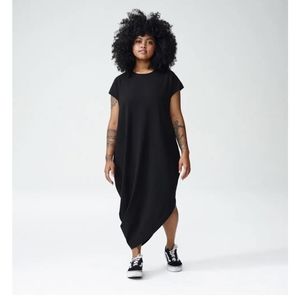Universal Standard asymmetrical dress fits sz 6-8